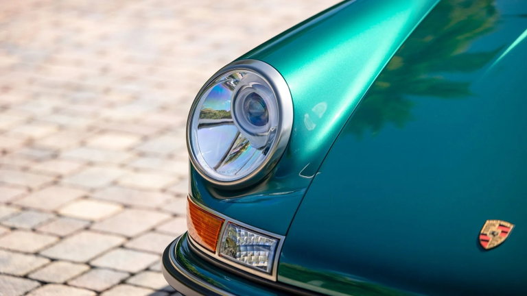 Porsche 911 Reimagined by Singer