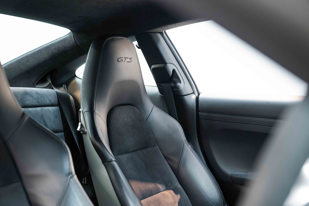 Porsche 991 Carrera GTS