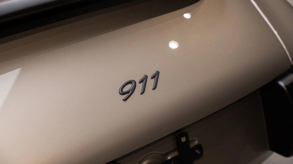 Porsche 911 Backdate