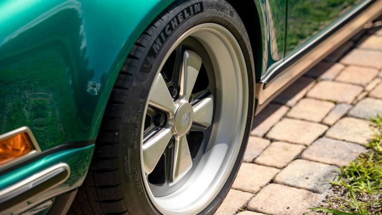 Porsche 911 Reimagined by Singer