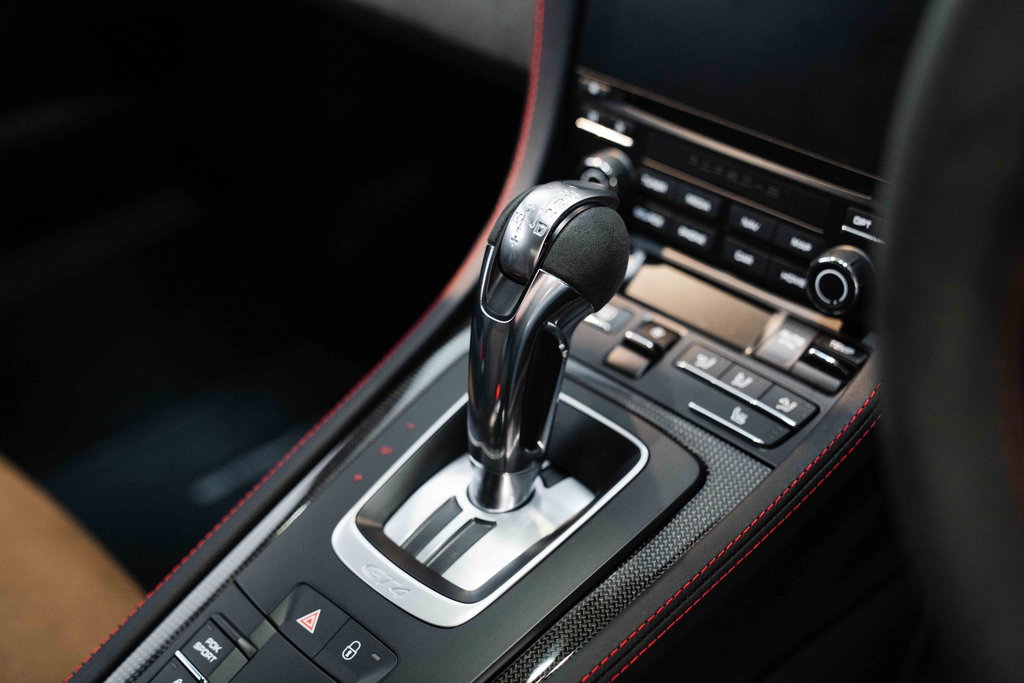 Porsche 718 Cayman GT4