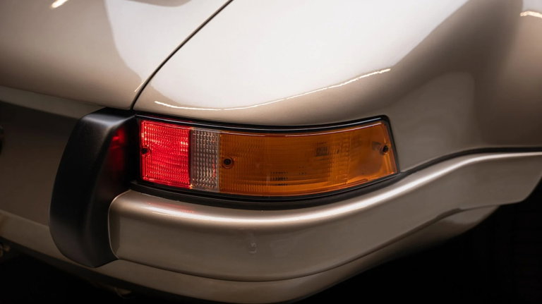 Porsche 911 Backdate
