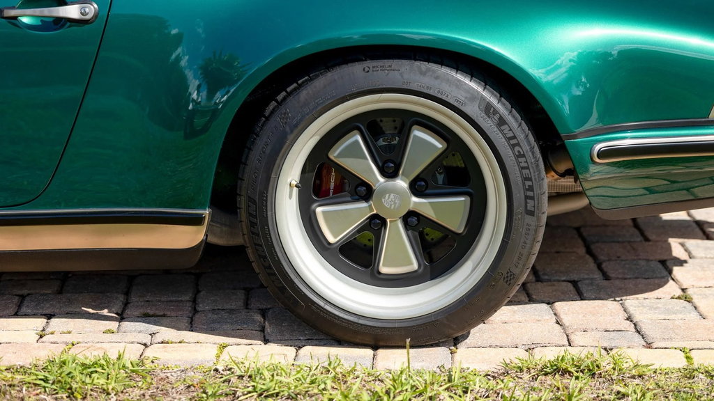 Porsche 911 Reimagined by Singer