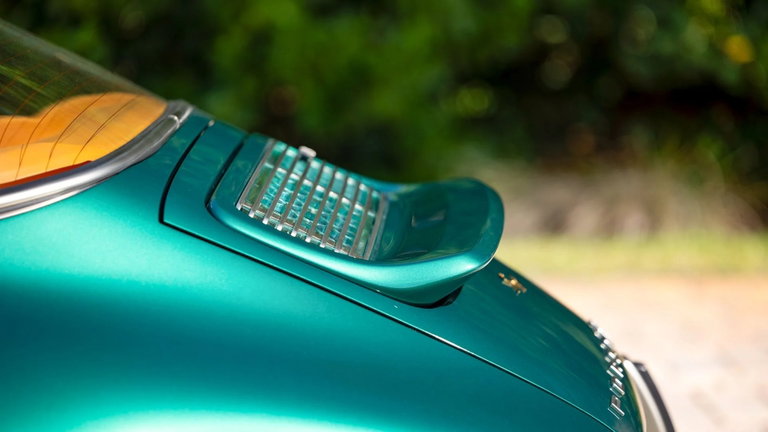 Porsche 911 Reimagined by Singer