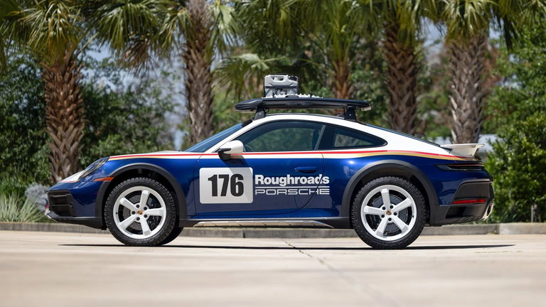 Porsche 911 Dakar