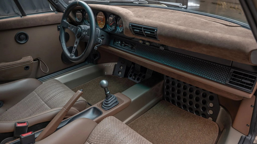 Porsche 911 Backdate