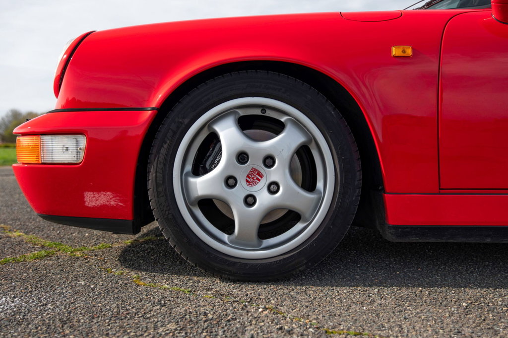 Porsche 964 Carrera 4