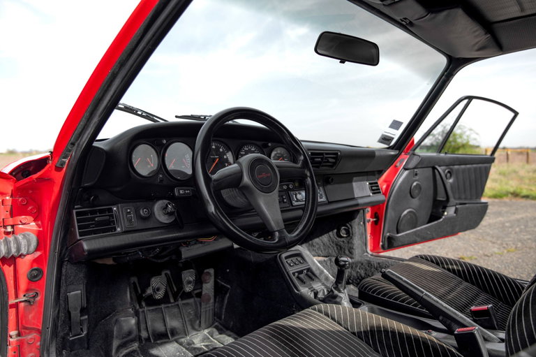 Porsche 964 Carrera 4