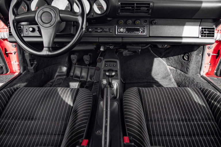 Porsche 964 Carrera 4