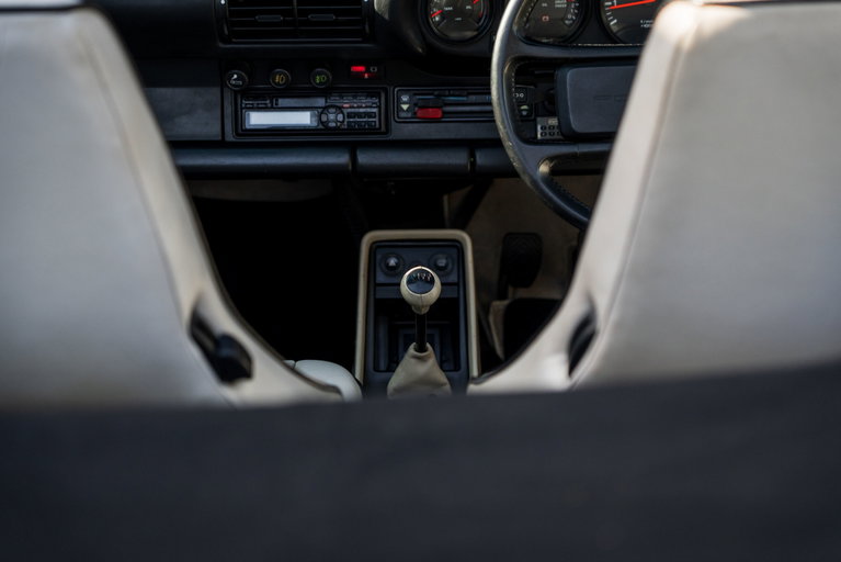 Porsche 911 Carrera 3.2 Supersport