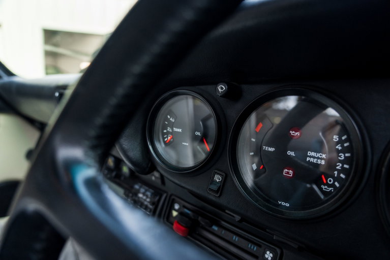 Porsche 911 Carrera 3.2 Supersport