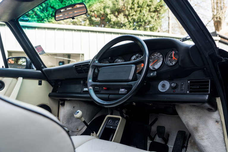 Porsche 911 Carrera 3.2 Supersport