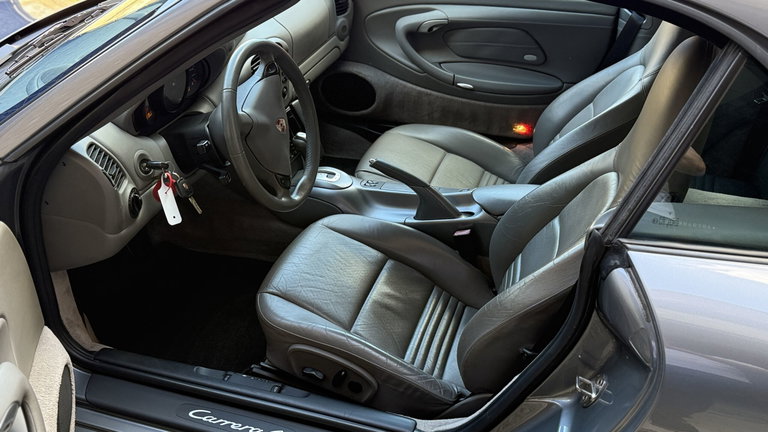 Porsche 996 Carrera 4