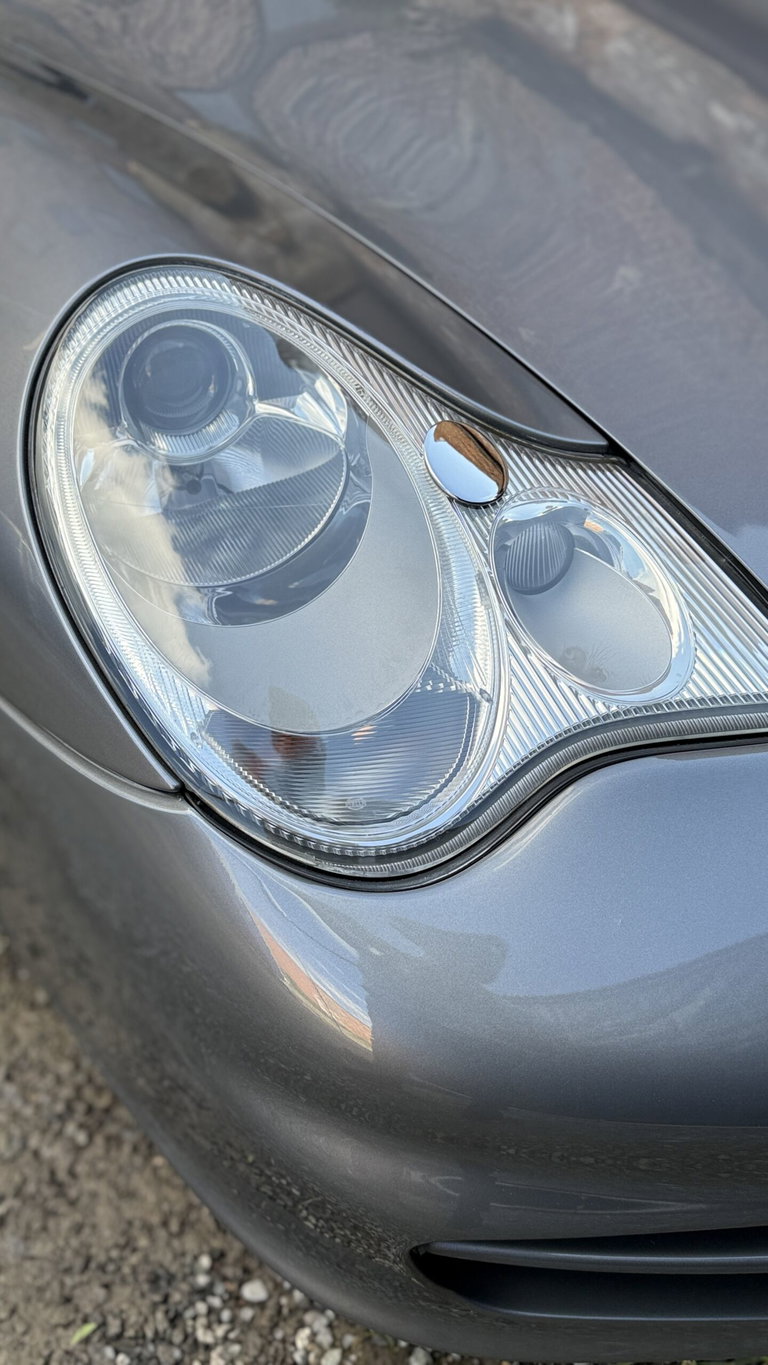 Porsche 996 Carrera 4