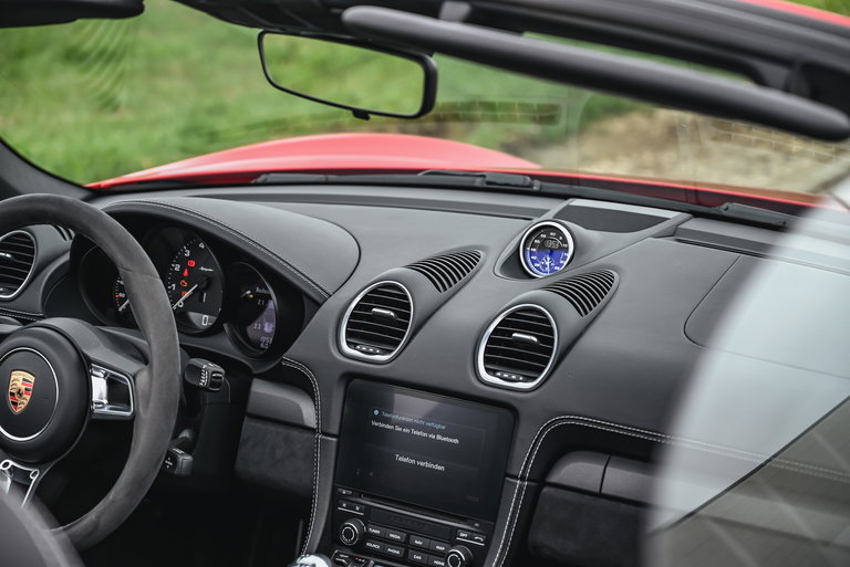Porsche 718 Spyder