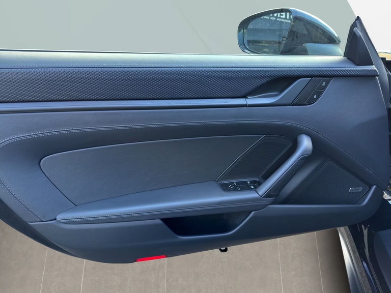 Porsche 992 GT3 Touring