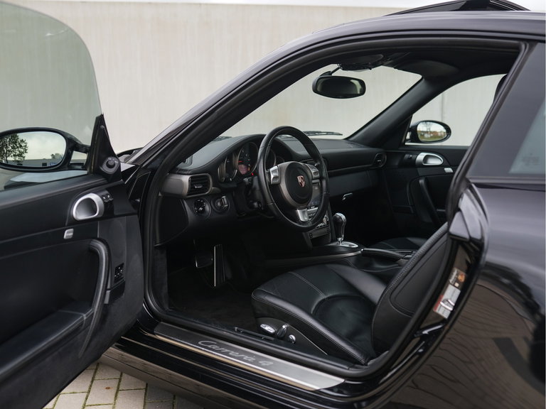 Porsche 997 Carrera 4