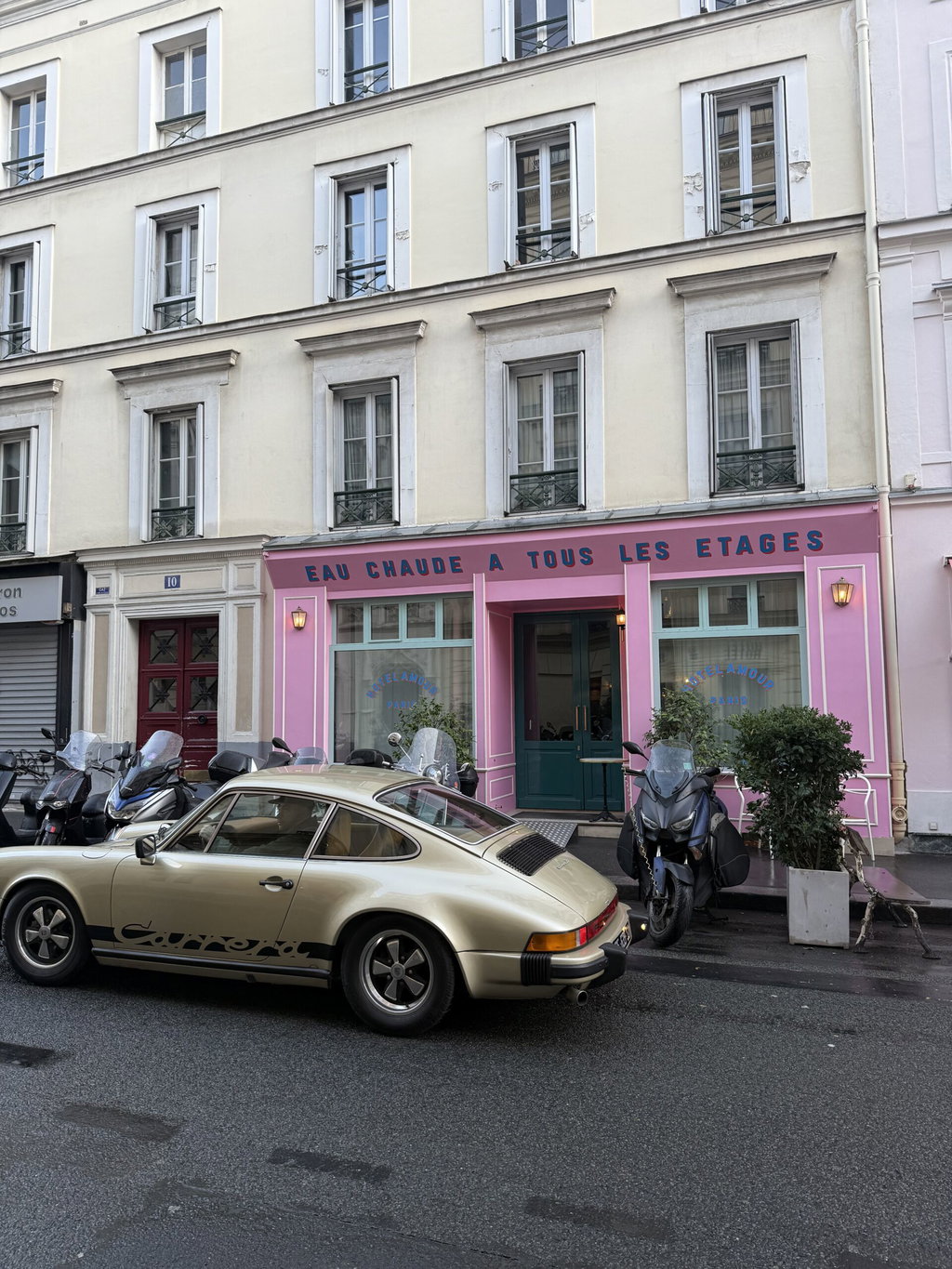 Porsche 911 Carrera 3.0