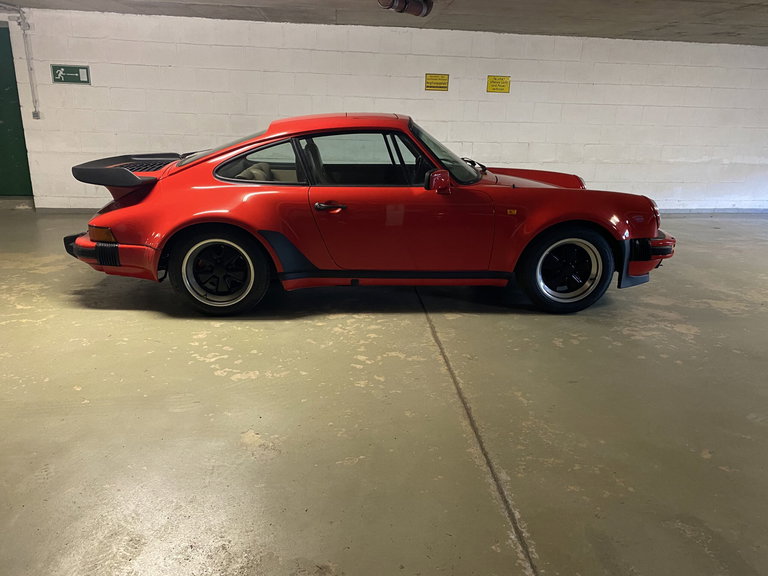 Porsche 911 Turbo 3.3