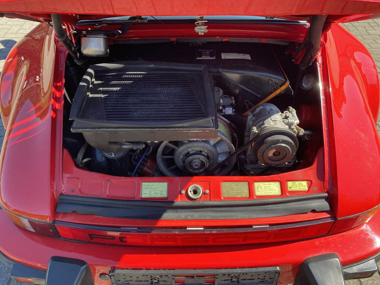 Porsche 911 Turbo 3.3