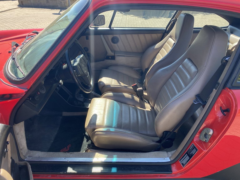 Porsche 911 Turbo 3.3