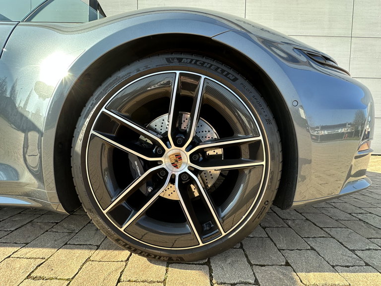 Porsche 992.2 Carrera