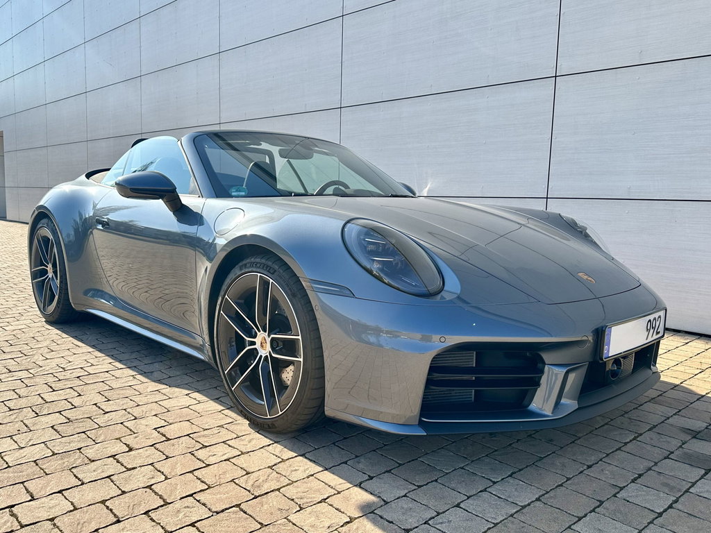 Porsche 992.2 Carrera