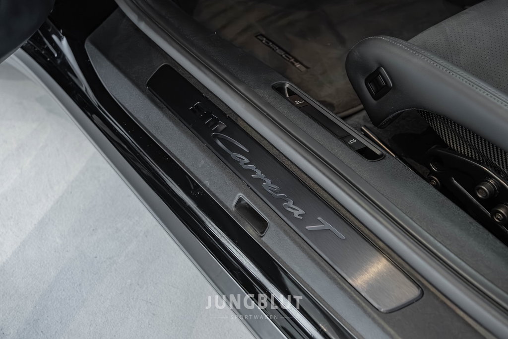 Porsche 992 Carrera T