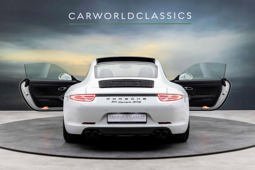Porsche 991 Carrera GTS