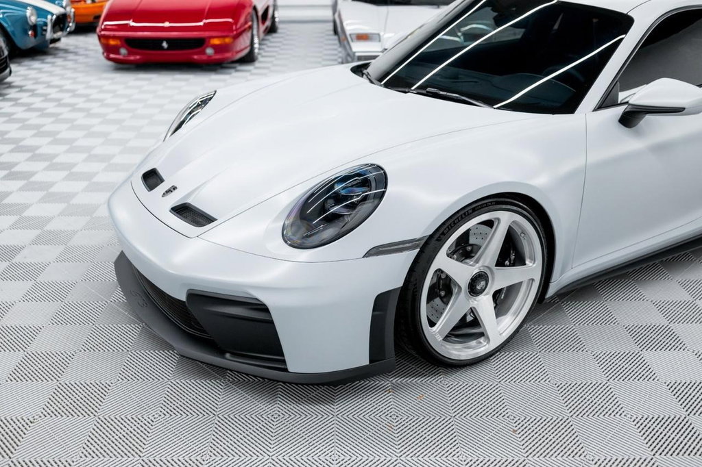 Porsche 992.2 GT3 Touring