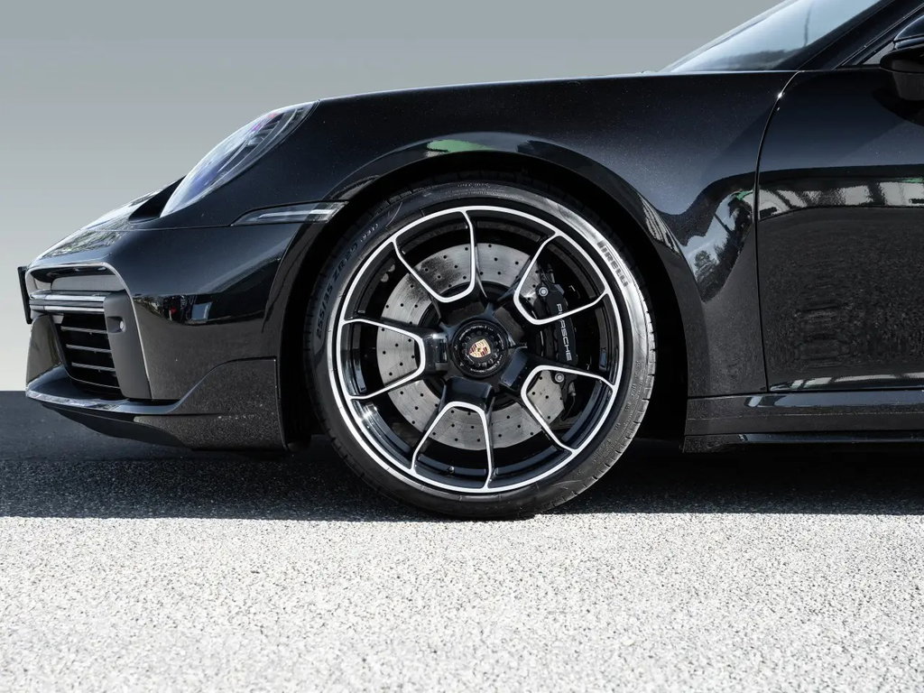 Porsche 992 Turbo