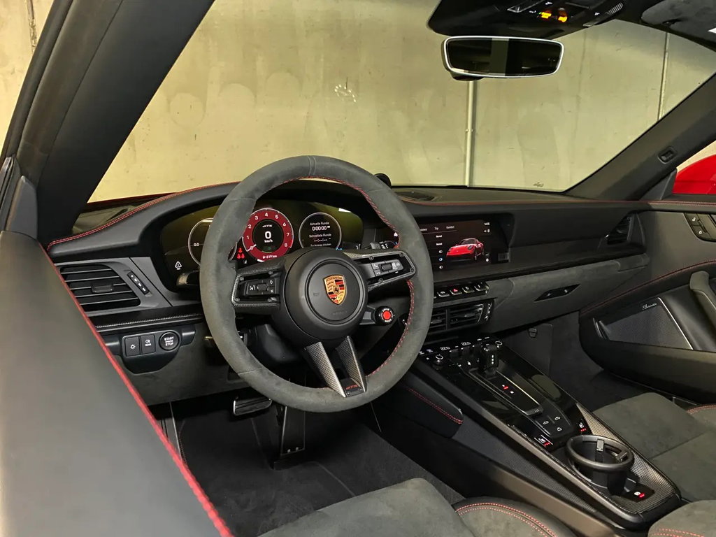 Porsche 992.2 Carrera GTS