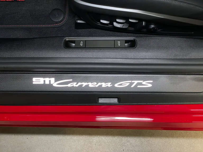 Porsche 992.2 Carrera GTS