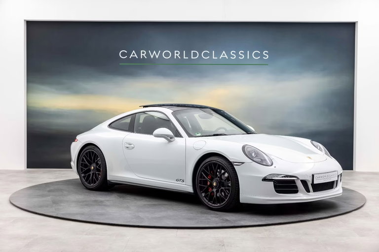 Porsche 991 Carrera GTS
