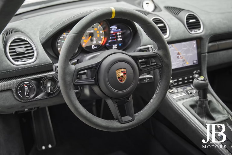 Porsche 718 Cayman GT4 RS