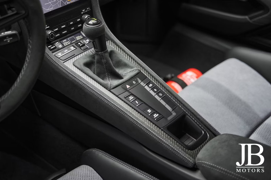 Porsche 718 Cayman GT4 RS