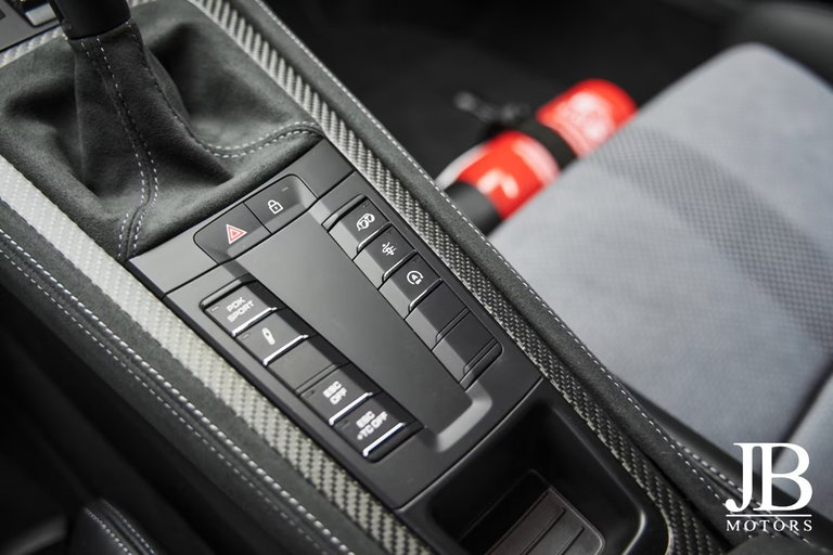 Porsche 718 Cayman GT4 RS