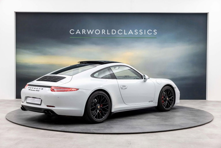 Porsche 991 Carrera GTS