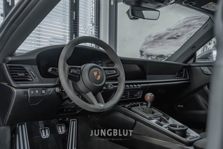 Porsche 992 Carrera T