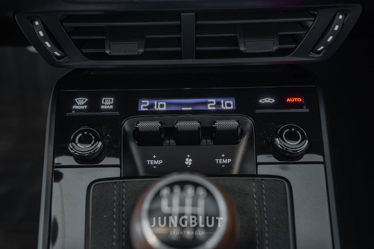 Porsche 992 Carrera T