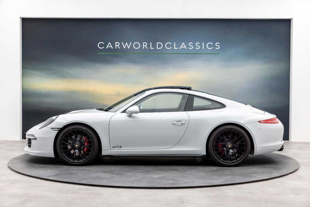 Porsche 991 Carrera GTS