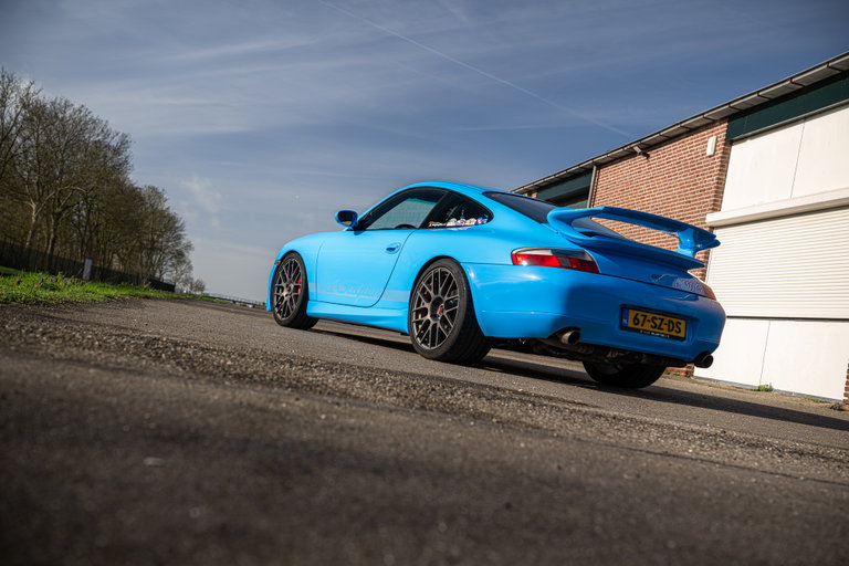 Porsche 996 Carrera