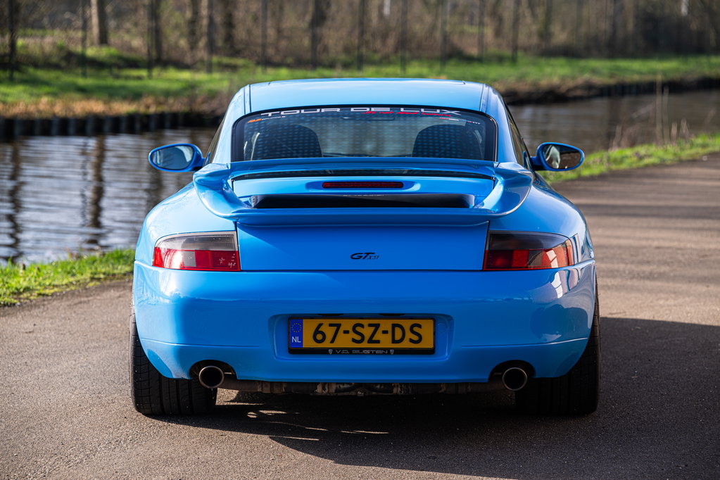 Porsche 996 Carrera