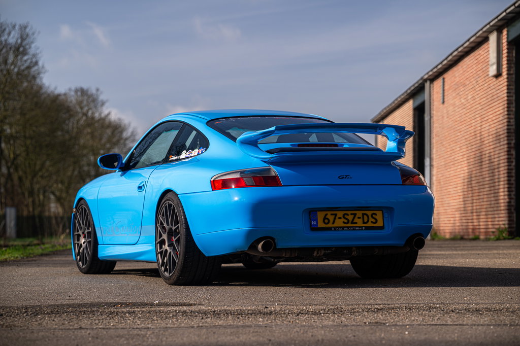 Porsche 996 Carrera