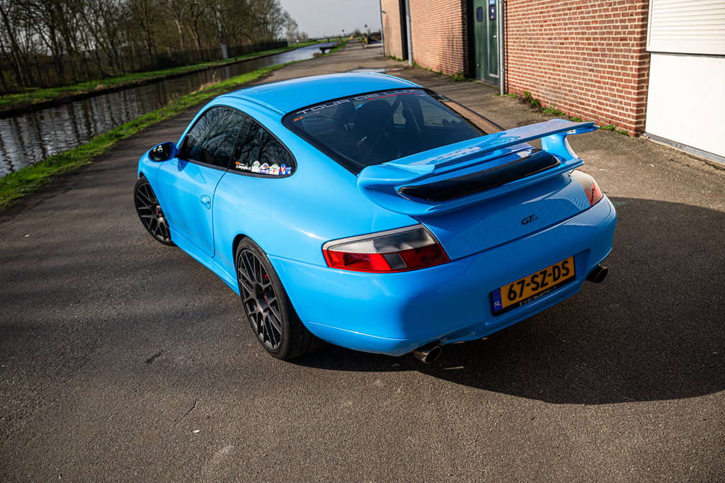 Porsche 996 Carrera