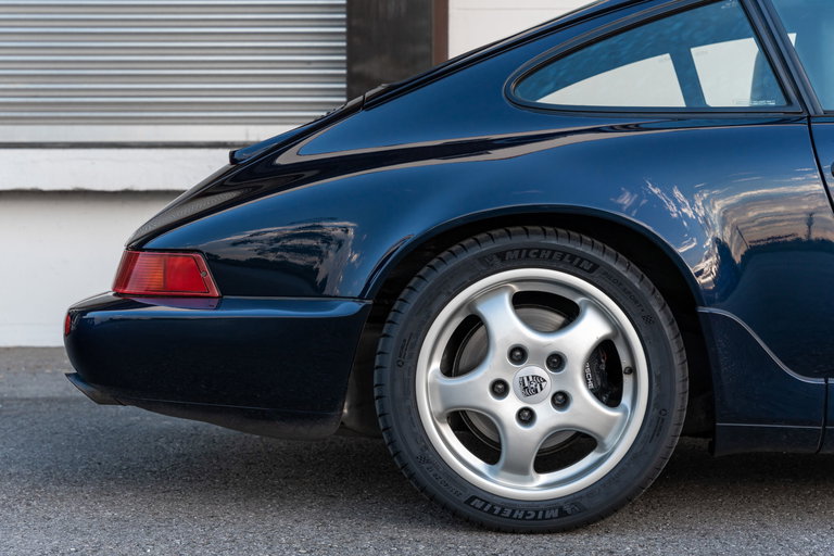 Porsche 964 Carrera 4