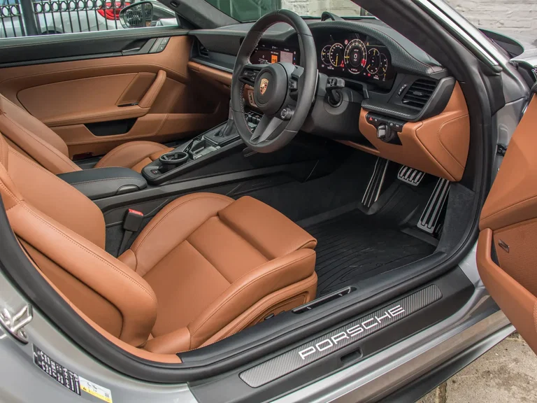 Porsche 992.2 GT3 Touring