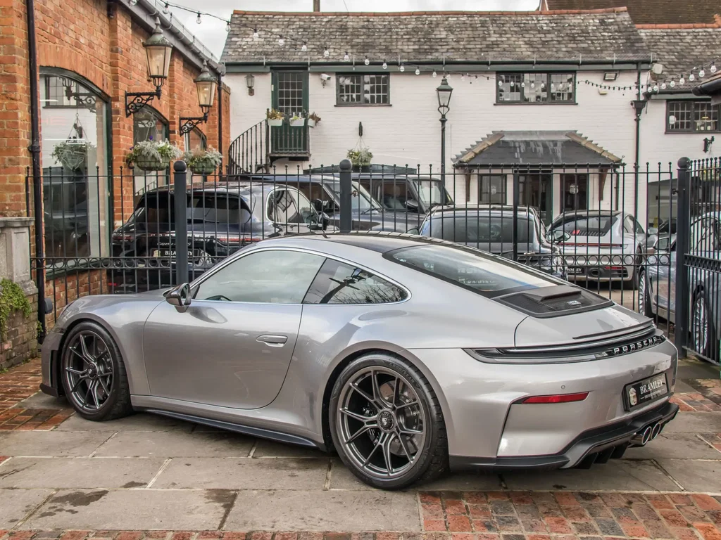 Porsche 992.2 GT3 Touring
