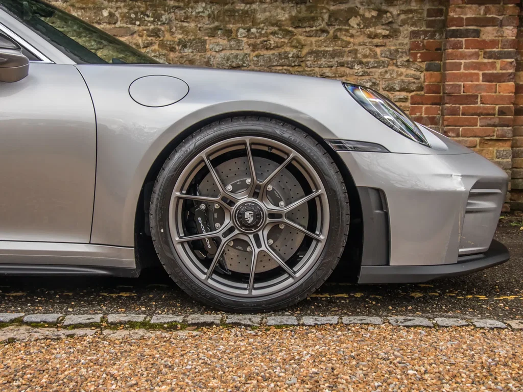 Porsche 992.2 GT3 Touring