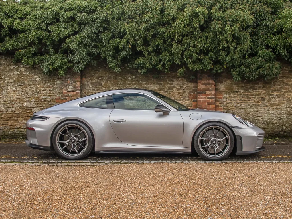 Porsche 992.2 GT3 Touring